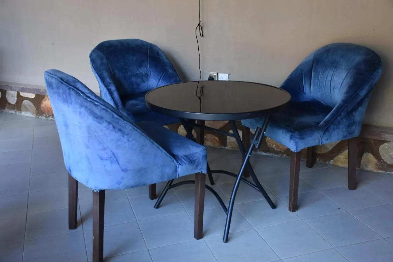 Pent House Inn Namugongo Kasiyirize Hotel