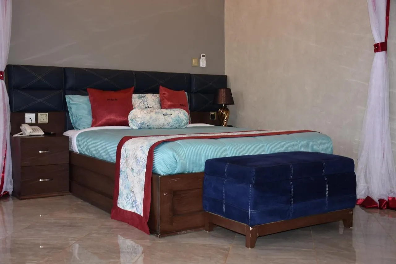 Pent House Inn Namugongo Kasiyirize Hotel
