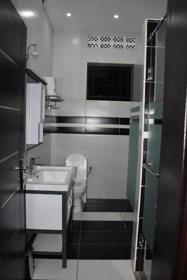 Hotel Pent House Inn Namugongo Kasiyirize
