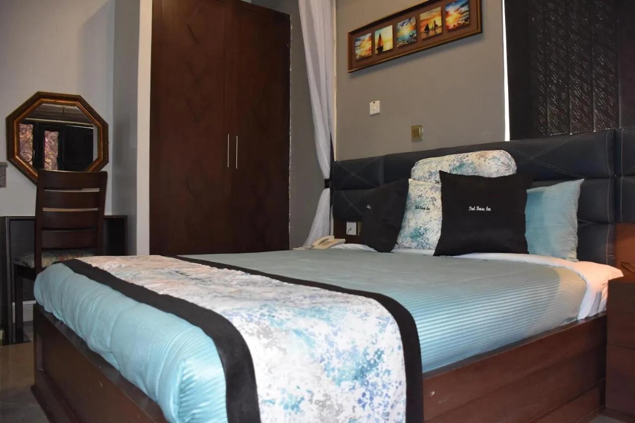 Pent House Inn Namugongo Kasiyirize Hotel
